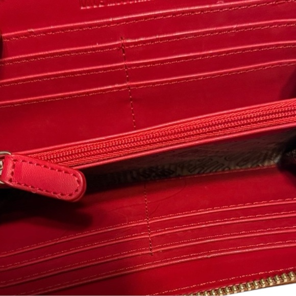 Love Moschino Borsa Grain Large Studded Logo Top Handle Backpack & Wallet - Picture 9 of 10